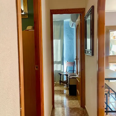 London Bus 2-bed 1min Walk To The In Spain