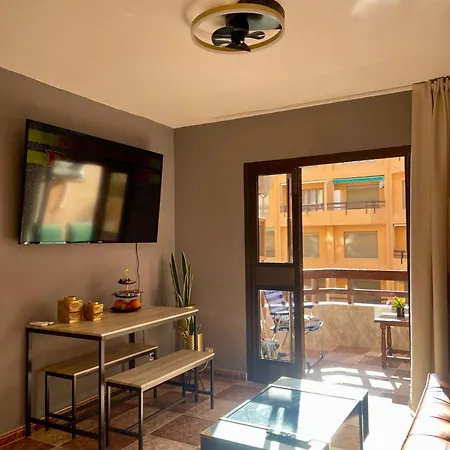 London Bus 2-bed 1min Walk To The In Spain Apartment