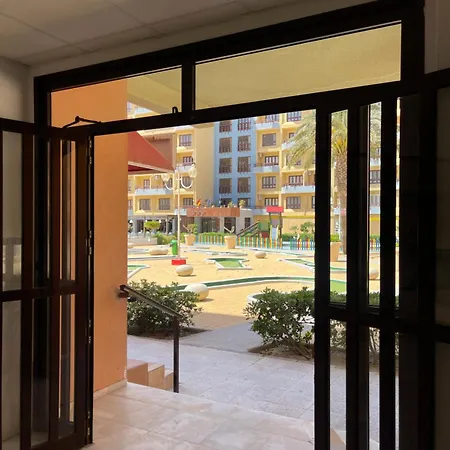 London Bus 2-bed 1min Walk To The In Spain * La Manga del Mar Menor