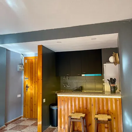 London Bus 2-bed 1min Walk To The In Spain Apartment